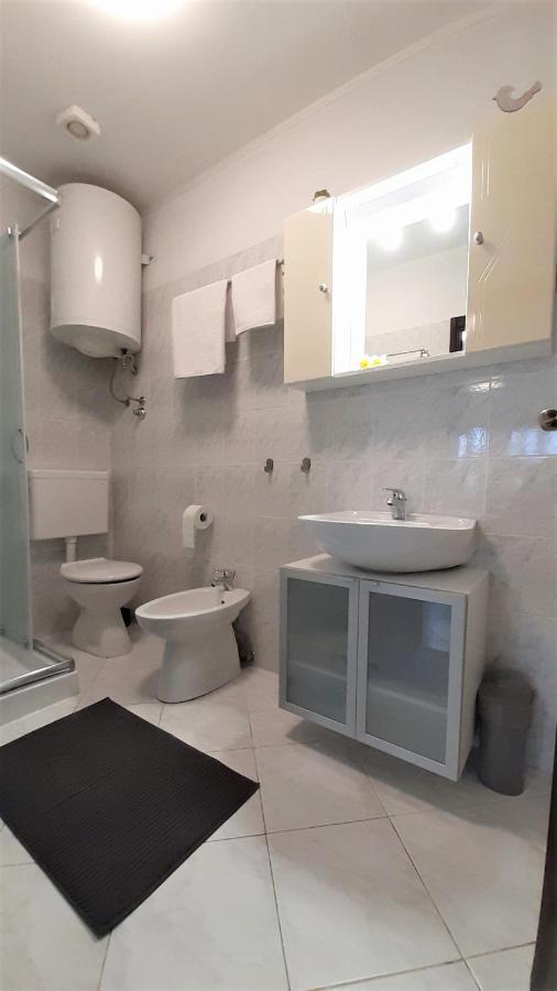 Apartments Nadia Sokolic Нерезине Экстерьер фото